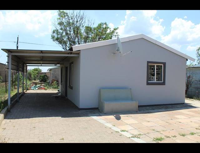 2 BEDROOM PROPERTY TO RENT IN ACACIAVALE